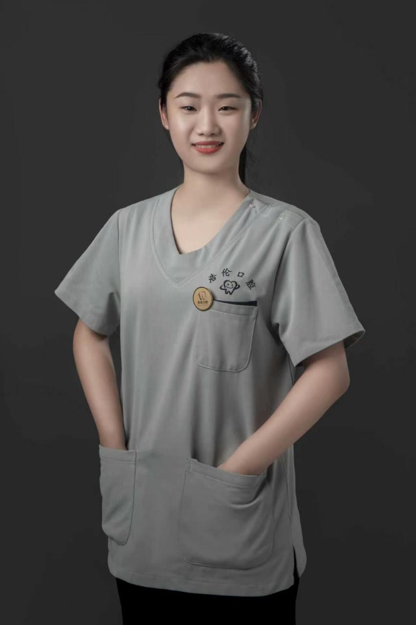 谷舒亚 浩伦口腔大陆村店主治医师 儿童口腔健康管理