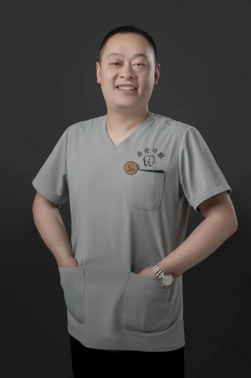 刘世彪 浩伦口腔黄儿营店医务主任 主治医师